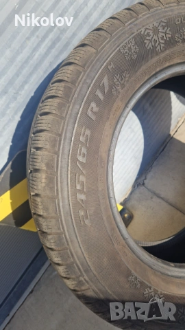 Зимни гуми General 245 65 17, снимка 4 - Гуми и джанти - 53042440