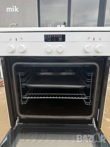 Печка с керамичен плот Siemens, снимка 3 - Печки, фурни - 51935781