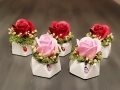 Чантички и декорации с рози от пластичен сапун, снимка 13