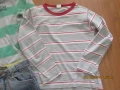 лот от суичър,две блузки и дънки в отлично състояние за ръст 122-128 за 13лв., снимка 7