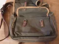 Туристическа брезентова чанта раница с кожена презрамка и каишки 1970 г, снимка 5