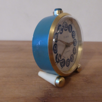 Будилник часовник Слава 2 крачета син корпус, снимка 8 - Антикварни и старинни предмети - 44795053