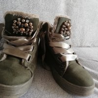 Зимни обувки, снимка 11 - Дамски боти - 38940037