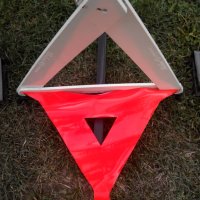 Оригинален сгъваем триъгълник със стойка и светлоотразителна триъгълна лента за Ситроен!, снимка 14 - Аксесоари и консумативи - 29468223