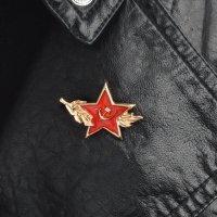 Комунистически пин СССР със сърп и чук, снимка 3 - Други ценни предмети - 30380941