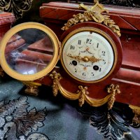 Антикварен френски каминен часовник и два свещника- бронз , снимка 2 - Стенни часовници - 40029676
