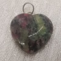 Висулка сърце от естествен камък-цоизит, снимка 2 - Колиета, медальони, синджири - 37848432