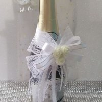 Украса за шампанско и чаши в бяло! , снимка 8 - Сватбени аксесоари - 37869668