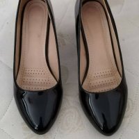 Два чифта дамски обувки, снимка 1 - Дамски елегантни обувки - 38340517