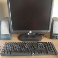 Настолен компютър Dell, снимка 3 - За дома - 35617893
