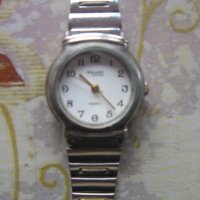 Дамски кварцов немски часовник Роланд, снимка 2 - Дамски - 29405114