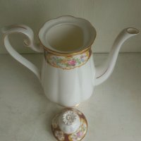 Royal Albert Lady Hamilton, колекционерски чайник 1939 година от порцелан , снимка 4 - Антикварни и старинни предмети - 44459650