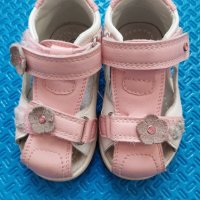 Бебешки сандалки, снимка 1 - Бебешки обувки - 42383819