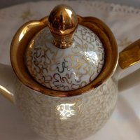 Немски порцеланов чайник с позлата , снимка 4 - Сервизи - 35317733