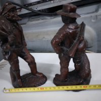 Статуетка на ловец и моряк