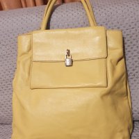 Чисто нова дамска чанта на D&G с подарък колан , снимка 1 - Чанти - 38144041
