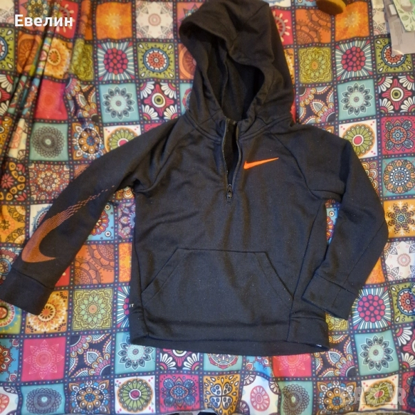 Nike оригинарен Суитчър, снимка 1