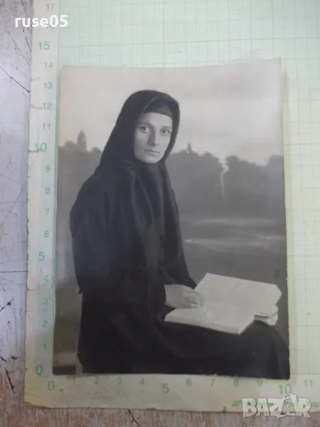 Снимка стара на дама като монахиня, снимка 1