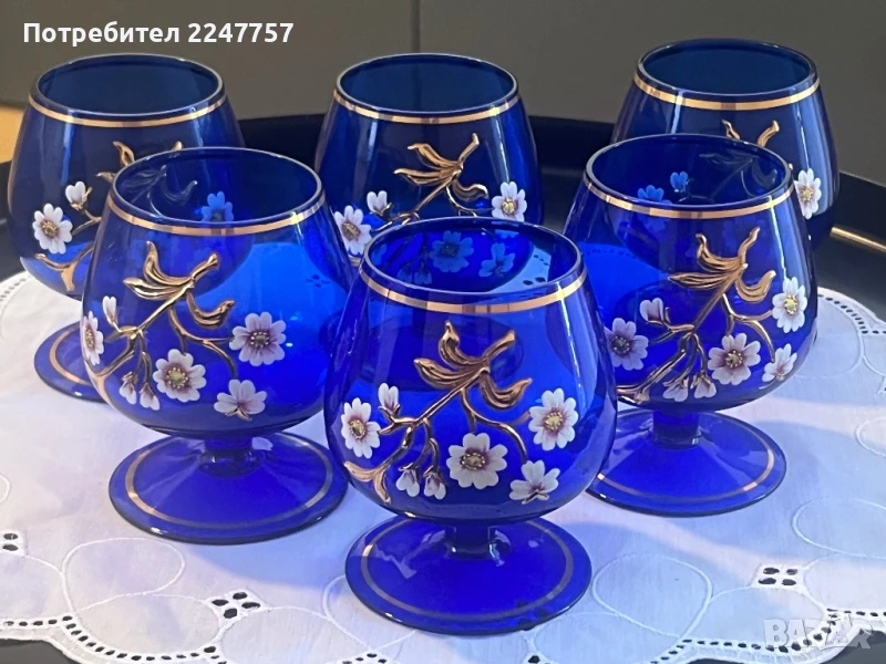 6 винтидж кристални чаши  Bohemia ръчно рисувани, кобалтово сини с позлата, снимка 1