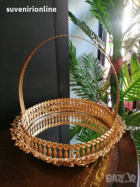 Луксозна златиста бонбониера кошница , снимка 1