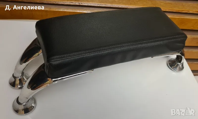 Маникюр, поставка за ръце , снимка 1