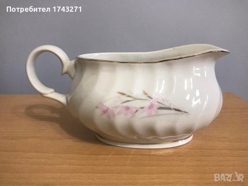 Порцеланова сосиера, снимка 1