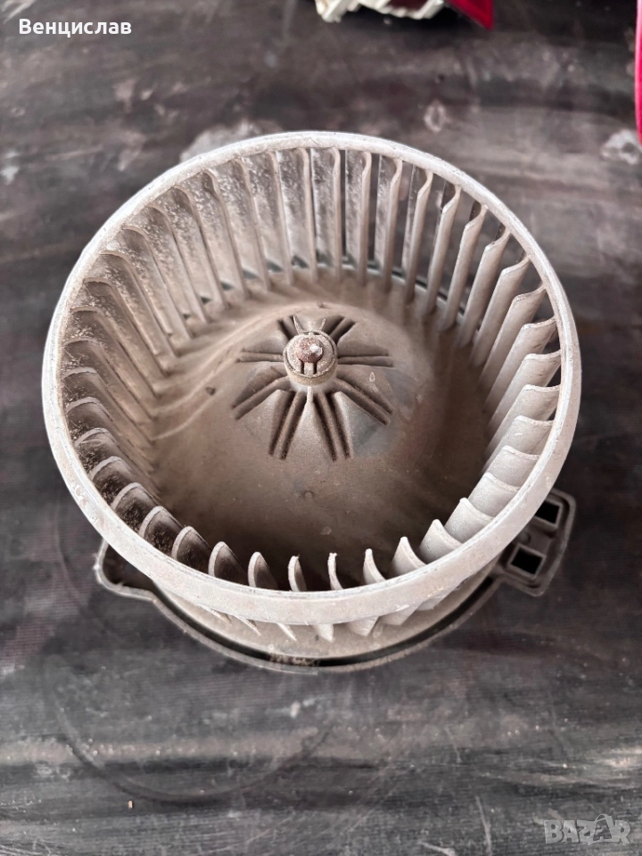 Вентилатор за парно Корола Версо e12, снимка 1