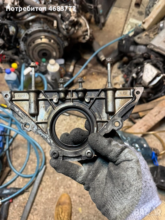 Капак със семина за двигател на Мерцедес Mercedes 2.2Cdi само за 50лв. A6510110108, снимка 1