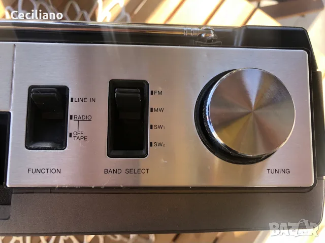 Радиокасетофон Sony CFS-65S , снимка 13 - Радиокасетофони, транзистори - 56417011