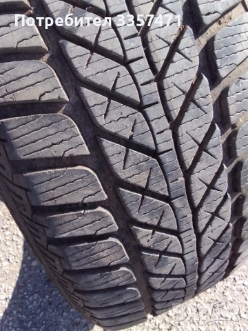 Четири гуми, снимка 3 - Гуми и джанти - 54119472