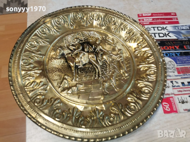 МЕСИНГОВА ЧИНИЯ ЗА СТЕНА 1204261055LCHERY1