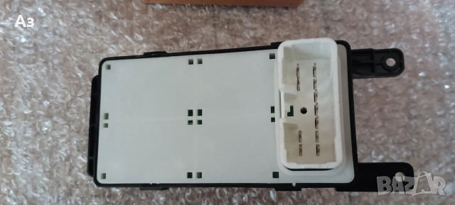 Бутони стъкло Хюндай i20, снимка 2 - Части - 53257183