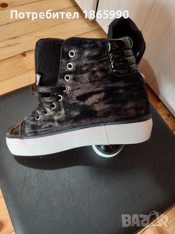 Дамски кецове