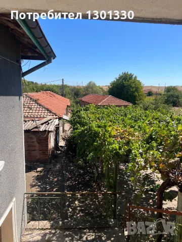 Двуетажна къща село Иваново , снимка 2 - Къщи - 55992344