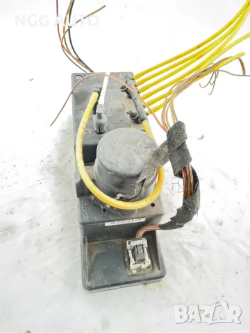 Вакуум помпа за централно заключване BOSCH за Mercedes Benz, 0 132 006 338, A 210 800 00 48, снимка 2 - Части - 47985123