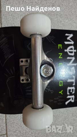 Скейтборд Monster Energy Чисто нов, снимка 3 - Скейтборд, ховърборд, уейвборд - 52167107