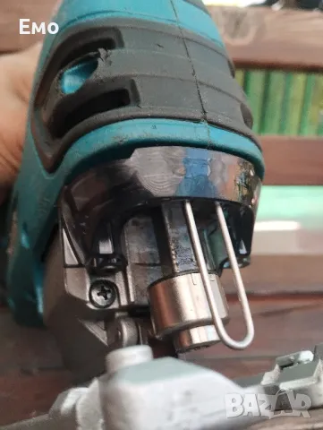 Акумулаторен прободен трион Makita DJV180, снимка 6 - Други инструменти - 50378780