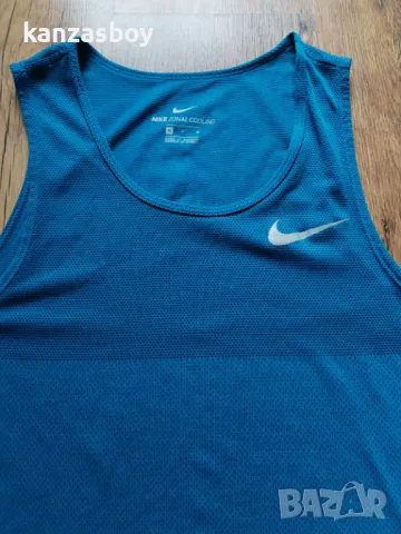 Nike Zonal Cooling Relay Tank - страхотен мъжки потник КАТО НОВ М, снимка 2 - Тениски - 49798331