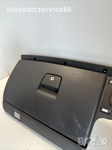Бардачка черна за Volvo C70 Convertible (2008) 9481664, снимка 2 - Части - 54004886