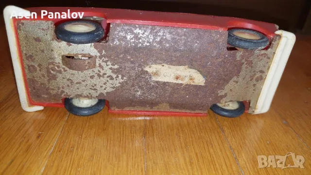 Ретро количка Москвич, снимка 5 - Антикварни и старинни предмети - 48268347
