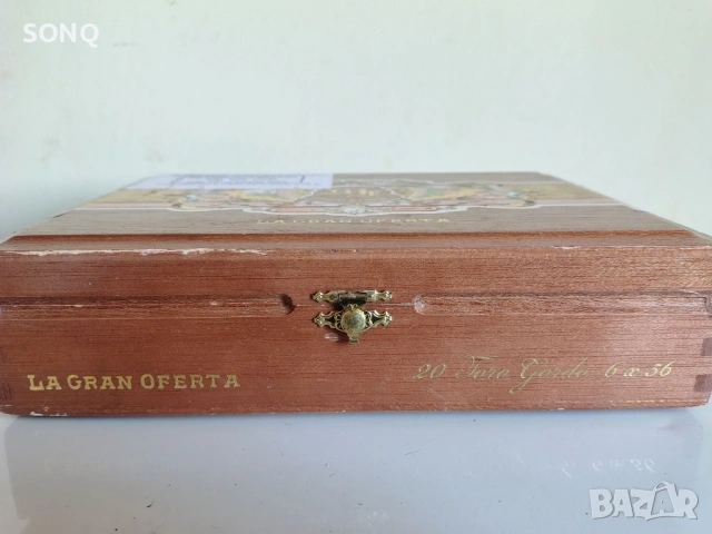 Много Рядка Колекционерска Кутия От Пури,Цигари, снимка 2 - Колекции - 53175118