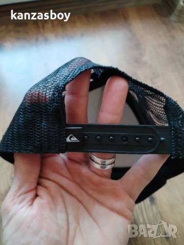 quiksilver - страхотна мъжка шапка , снимка 7 - Шапки - 54333913