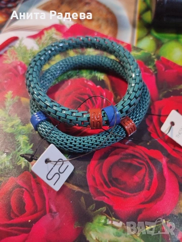 Гривни комплект , снимка 3 - Бижутерийни комплекти - 53173473