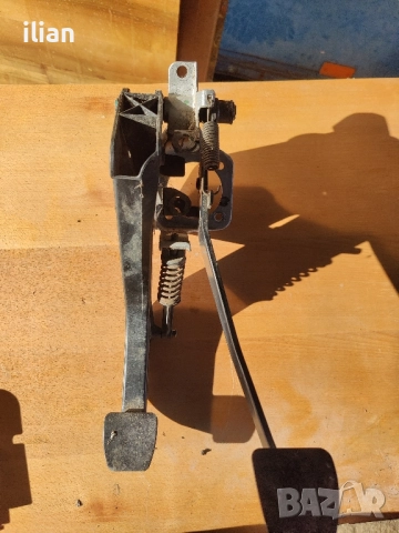 Конзола педали спирачка съединител mercedes, снимка 2 - Части - 52385934