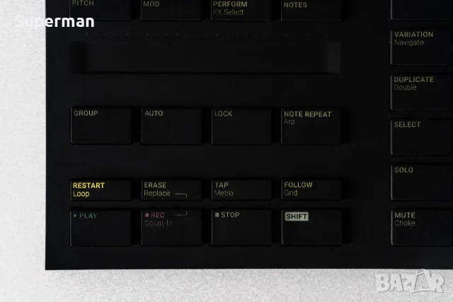 Native Instruments Maschine Mikro MK3, снимка 3 - Синтезатори - 56426410