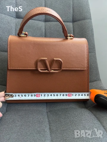 Чанта VALENTINO. Неразличима от нова , снимка 4 - Чанти - 50514556