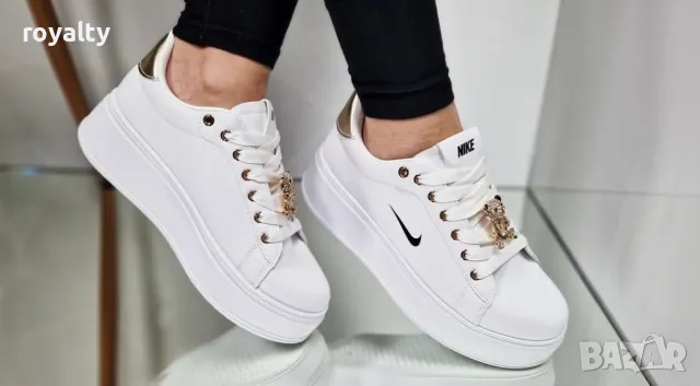 Nike дамски маратонки , снимка 2 - Маратонки - 49250030