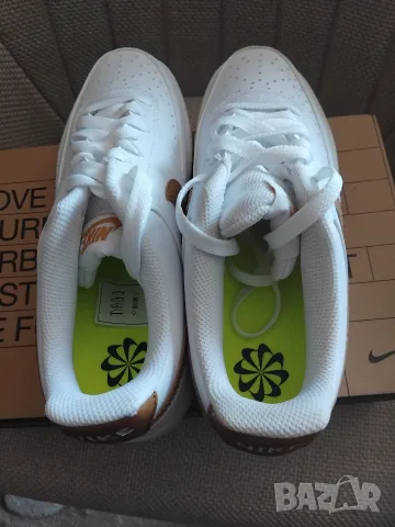 Дамски Маратонки Nike номер 41, снимка 5 - Маратонки - 56358650