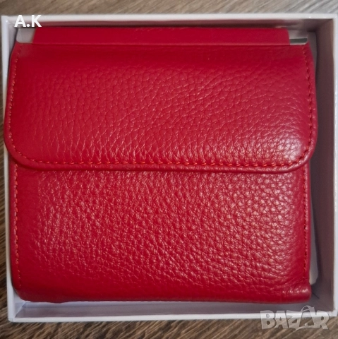 Дамско портмоне от естествена кожа 