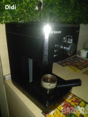Кафемашина Саеко Поемия Saeco, снимка 2 - Кафемашини - 50758756